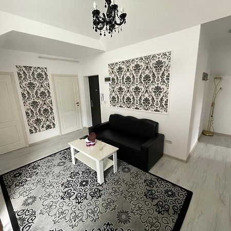 Sara Apartament Lugoj Exteriör bild